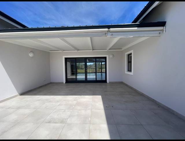 2 BEDROOM PROPERTY TO RENT IN KEURBOOMS